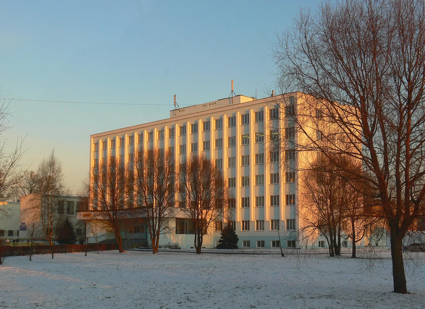 Здание Института экономики и управления НовГУ в Великом Новгороде