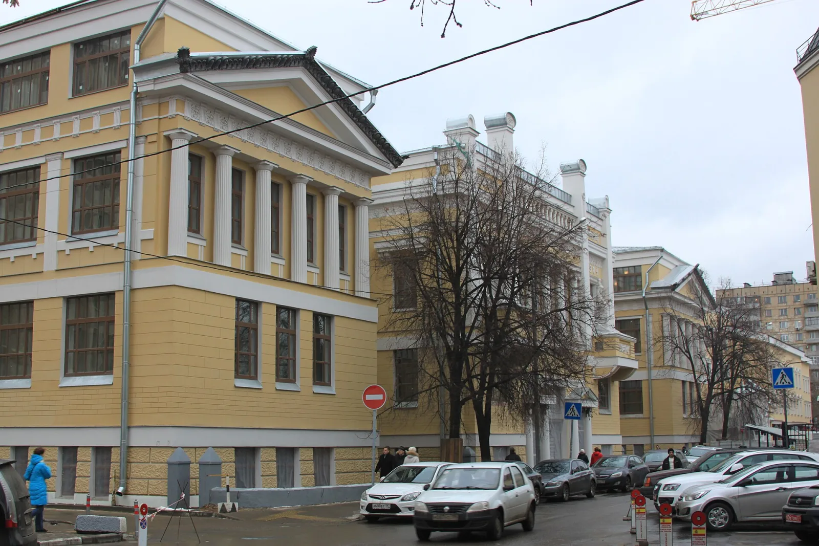 Исторический корпус РЭУ имени Г.В. Плеханова в Москве
