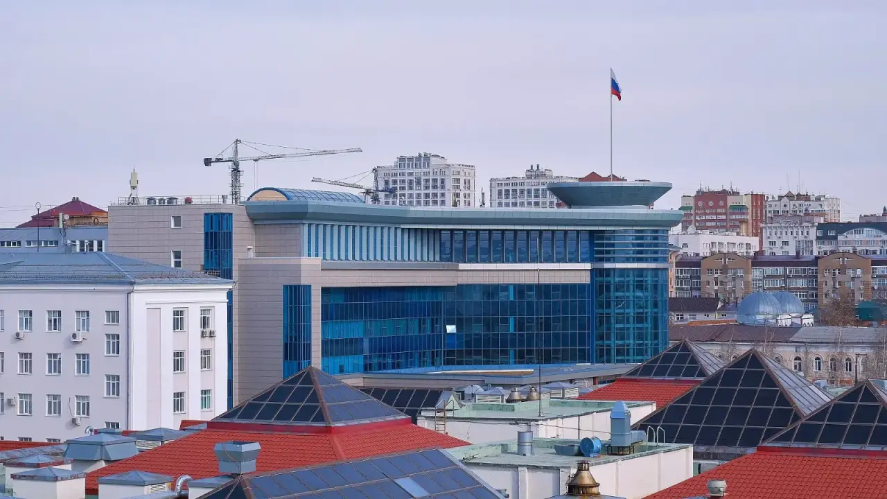 Современный учебный корпус Уфимского университета науки и технологий