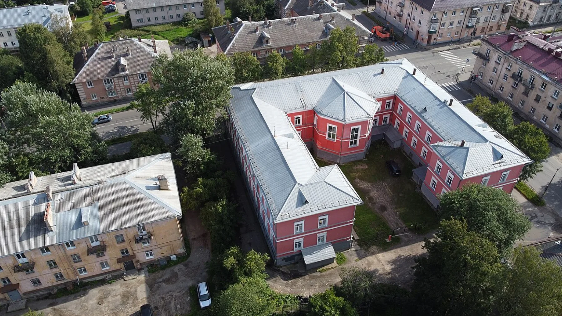 Учебный корпус № 3 Петрозаводского государственного университета с высоты