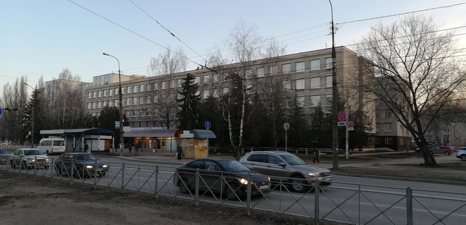 Третий корпус Волгатеха на улице Панфилова